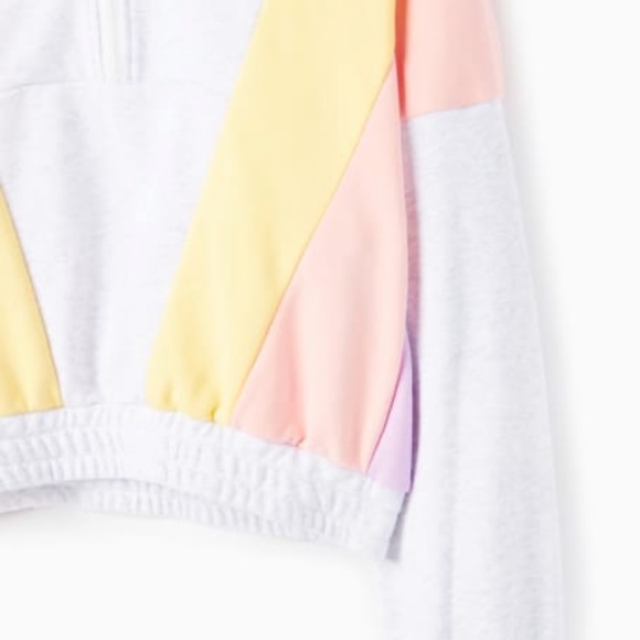 Im So Sure Colorblock Sweatshirt in Heather Grey - Picture 3 of 3